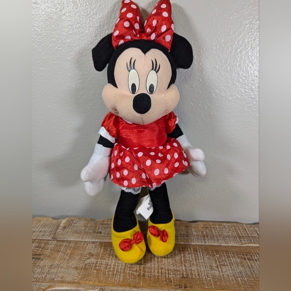 Disney Minnie Mouse plush doll 16"